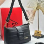 Trendy Designer Handbag for Women | Stylish & Functional Accessory