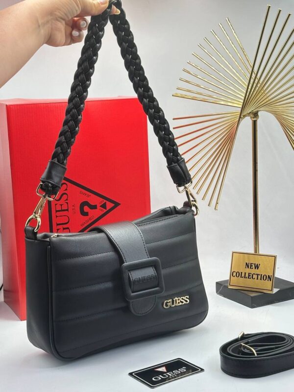 Trendy Designer Handbag for Women | Stylish & Functional Accessory