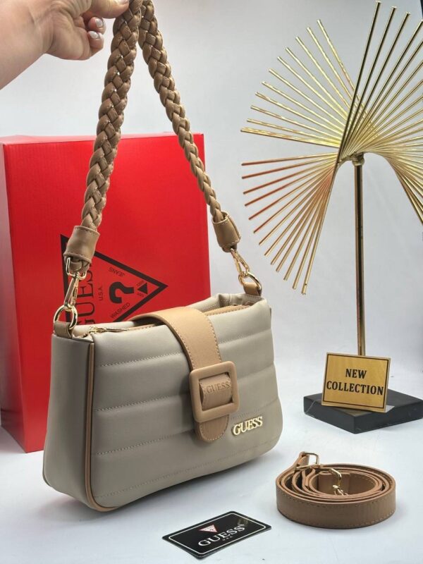 Trendy Designer Handbag for Women | Stylish & Functional Accessory - Image 3