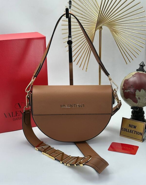 Rounded Crossbody bag – Chic Designer Bag with Elegant Curves - Image 7