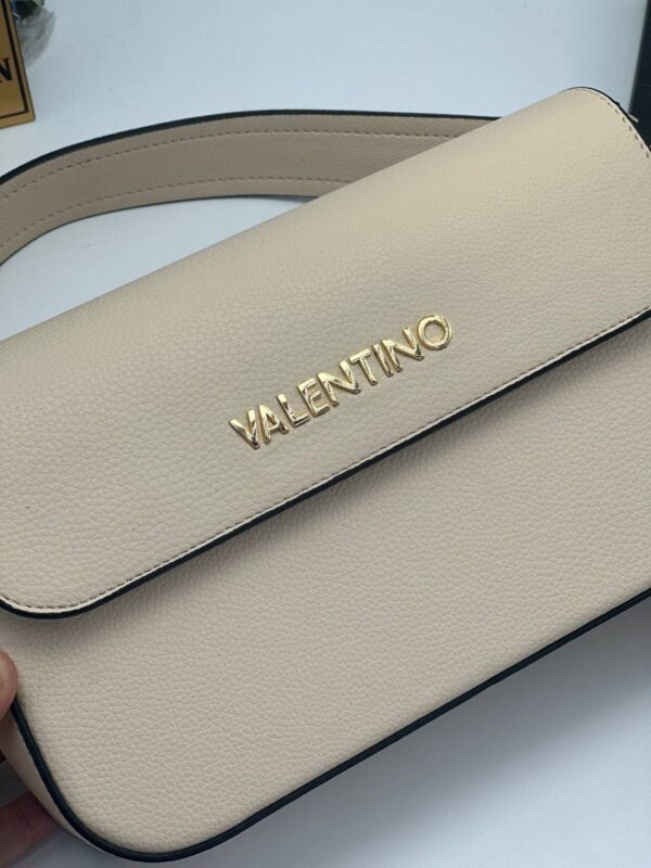 Elegant Designer Shoulder Handbag with belt for Everyday Glamour - Image 14