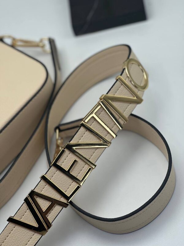 Elegant Designer Shoulder Handbag with belt for Everyday Glamour - Image 16