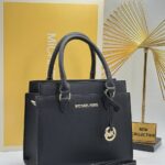 Stylish Designer Handbag for Women | Elegant & Chic Accessory