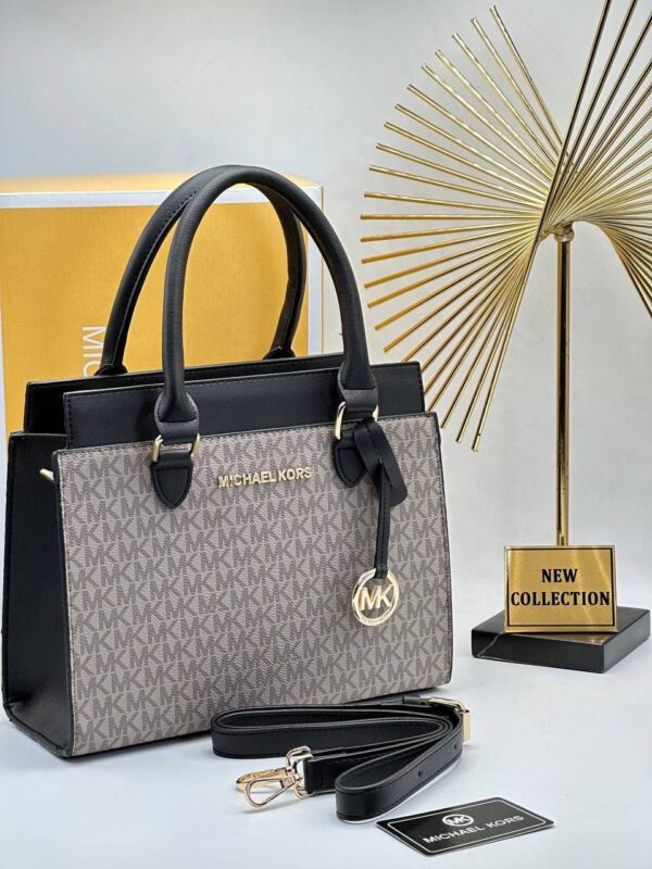 Stylish Designer Handbag for Women | Elegant & Chic Accessory - Image 5