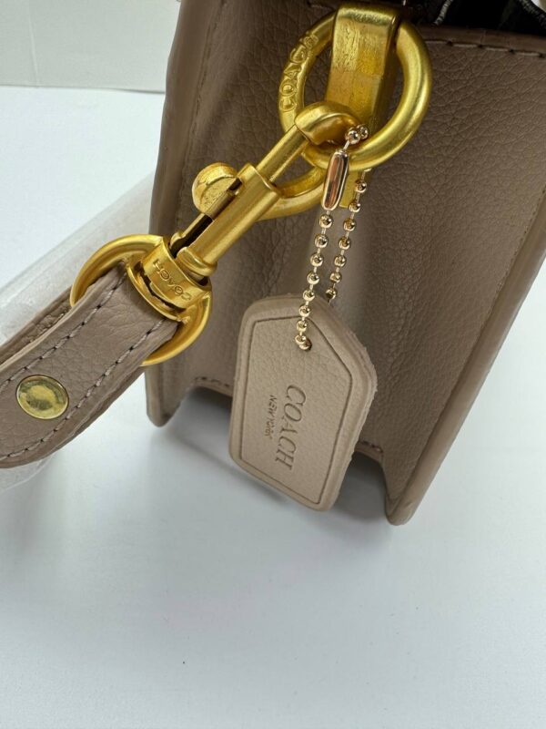 Luxury Designer Handbag for Women | Timeless Style & Quality - Image 15
