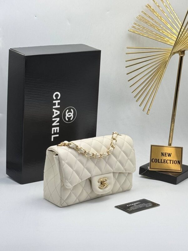 Luxury Designer Handbag for Women | Timeless Elegance & Style - Image 3
