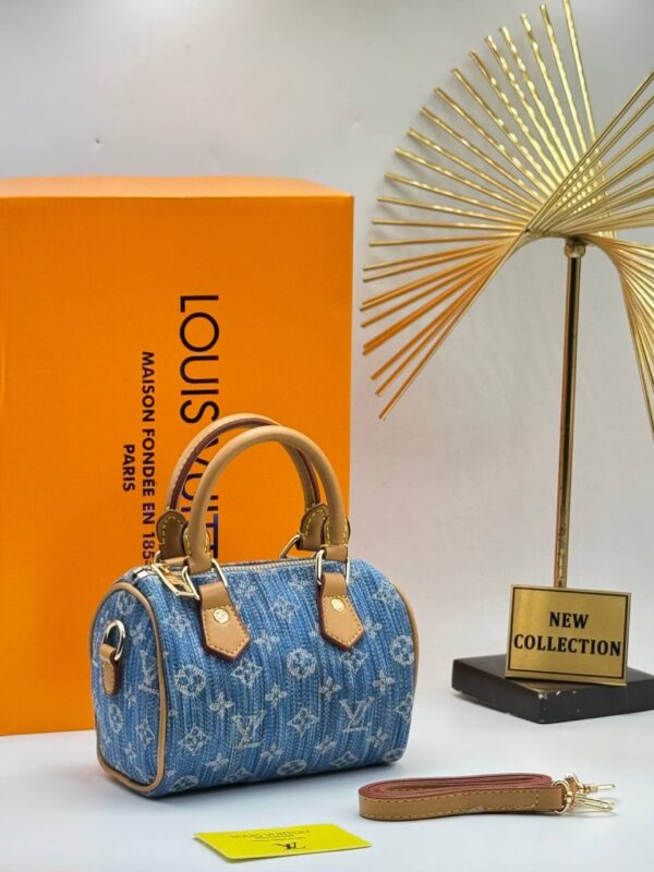 Luxury Designer Handbag for Women | Elegant & Timeless Fashion - Image 6