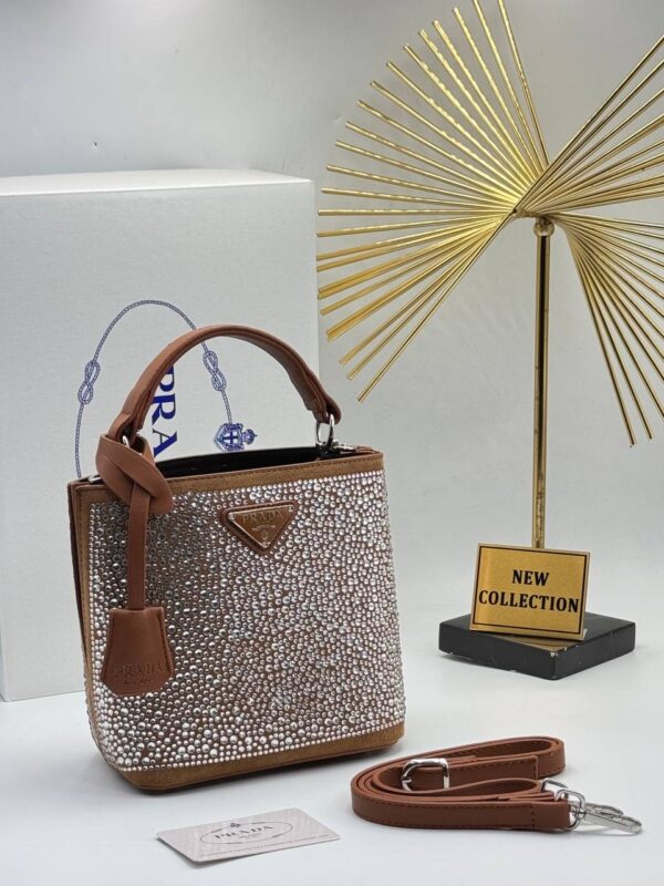 Minimalist Chic Shoulder Bag – Sleek Design for Everyday Sophistication - Image 5