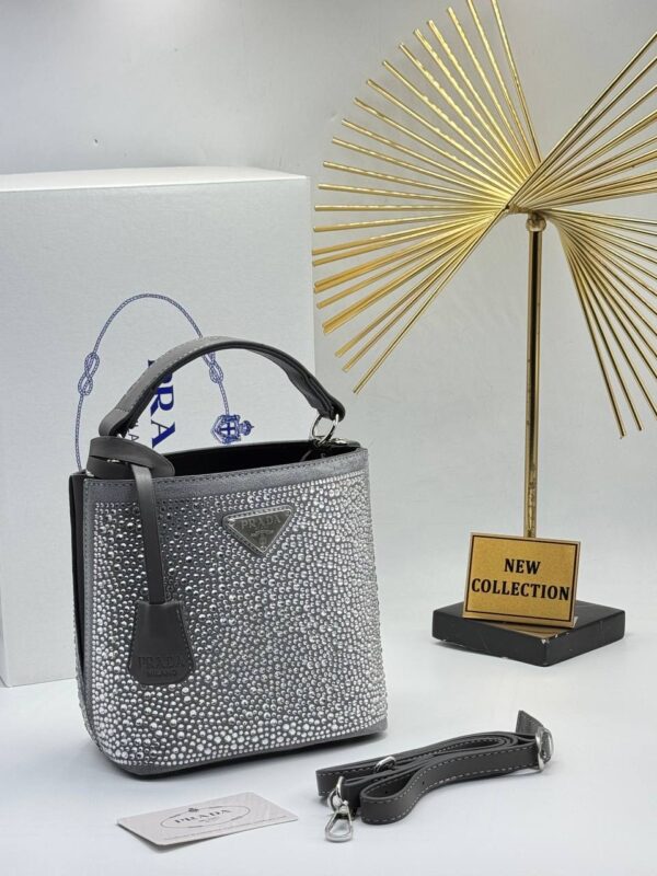 Minimalist Chic Shoulder Bag – Sleek Design for Everyday Sophistication - Image 8