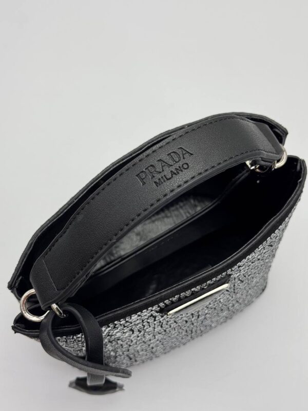 Minimalist Chic Shoulder Bag – Sleek Design for Everyday Sophistication - Image 10