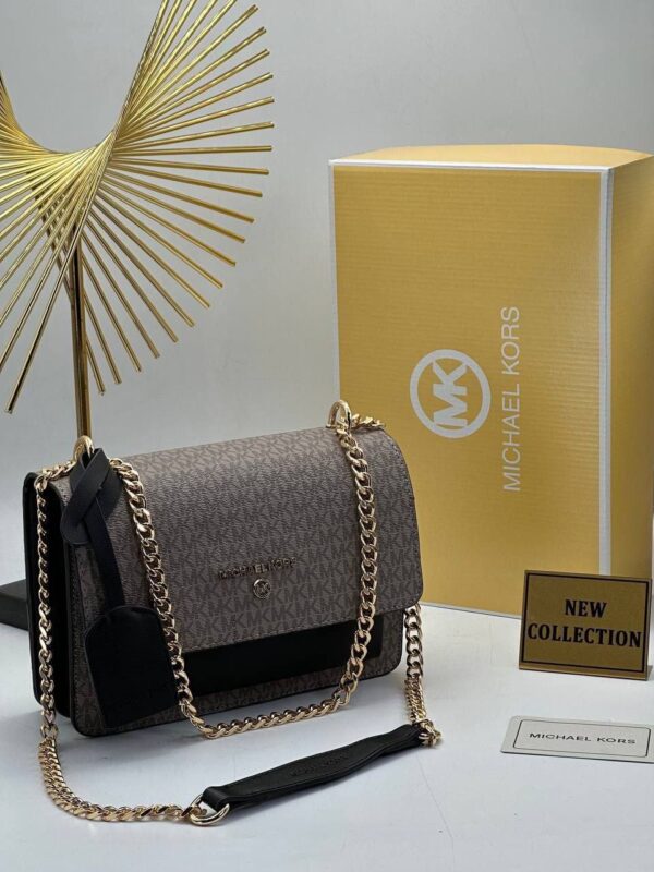 Classic Everyday crossbody Bag – Spacious, Stylish & Perfect for Work or Travel - Image 9