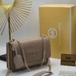 Classic Everyday crossbody Bag – Spacious, Stylish & Perfect for Work or Travel