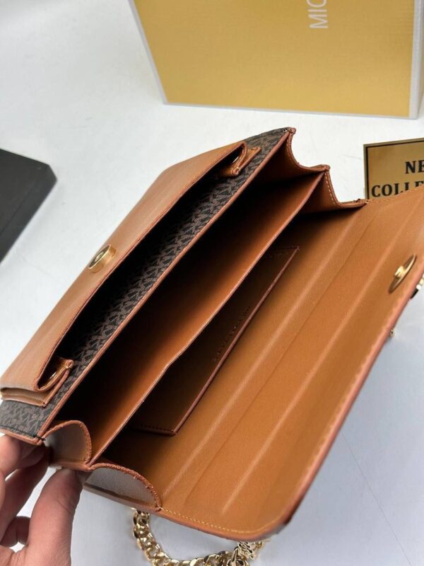 Classic Everyday crossbody Bag – Spacious, Stylish & Perfect for Work or Travel - Image 12