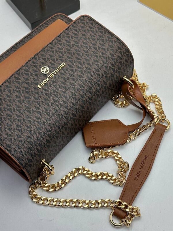 Classic Everyday crossbody Bag – Spacious, Stylish & Perfect for Work or Travel - Image 11