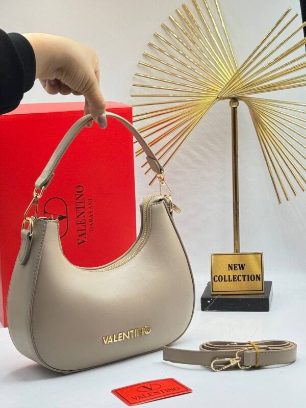 Rounded Luxury Purse for Women – Elegant, Designer-Inspired Handbag - Image 7