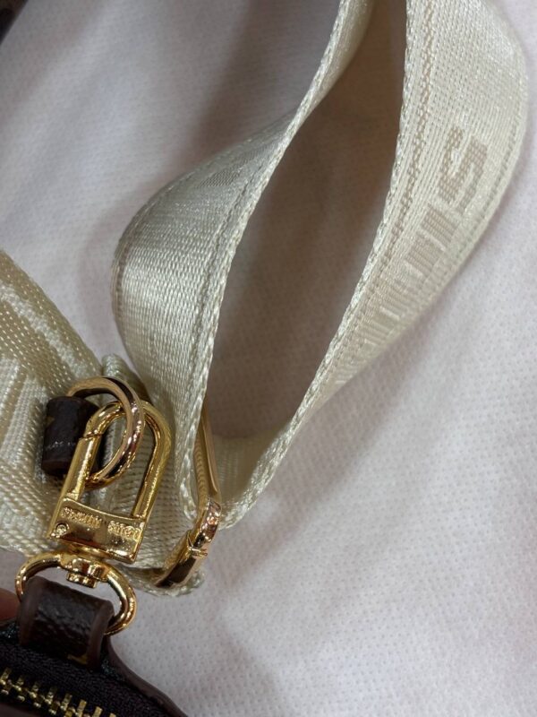 Luxury Monogram Mini Handbag – Timeless Design in a Compact Size - Image 8