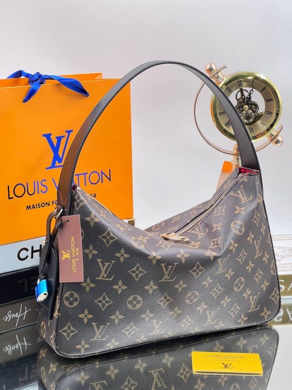 Elegant Shoulder Purse – Spacious Luxury with Everyday Versatility - Image 4