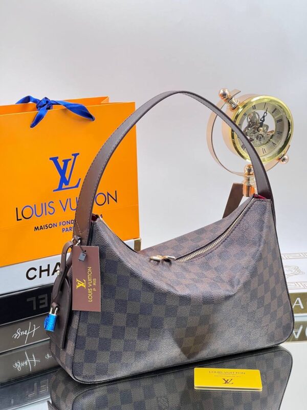 Elegant Shoulder Purse – Spacious Luxury with Everyday Versatility - Image 6