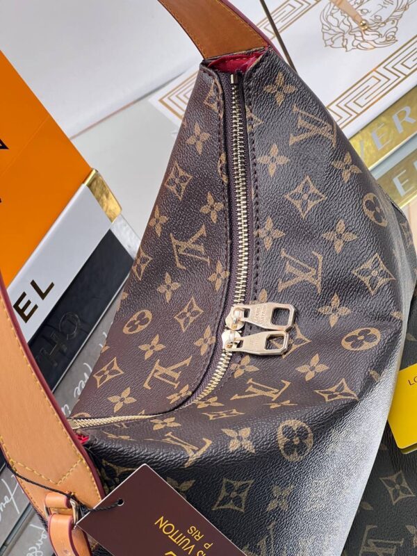 Elegant Shoulder Purse – Spacious Luxury with Everyday Versatility - Image 13