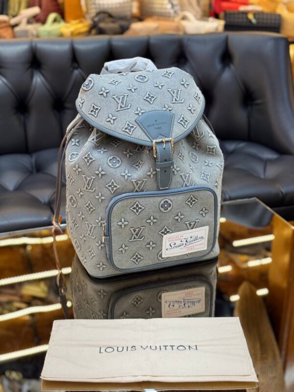 Chic Denim Fashion Backpack – Everyday Casual with Luxury Vibe