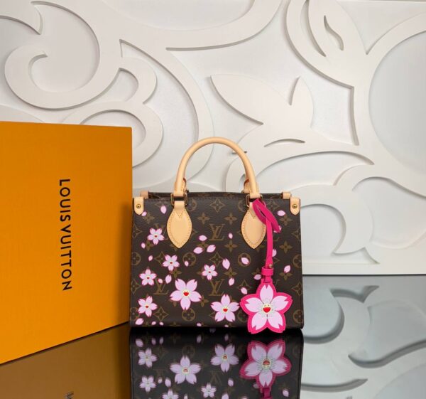 New Edition Luxury Tote Bag – Timeless Design with Modern Elegance - Image 2